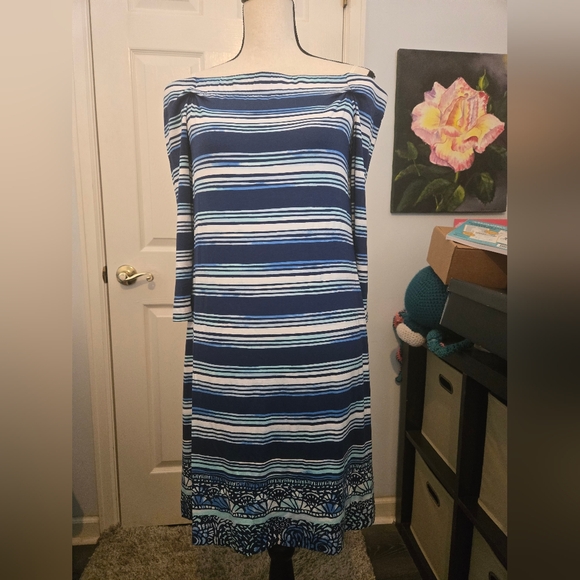Lilly Pulitzer Laurana High Tide off shoulder.  EUC size Medium. EUC $45 - Picture 1 of 1